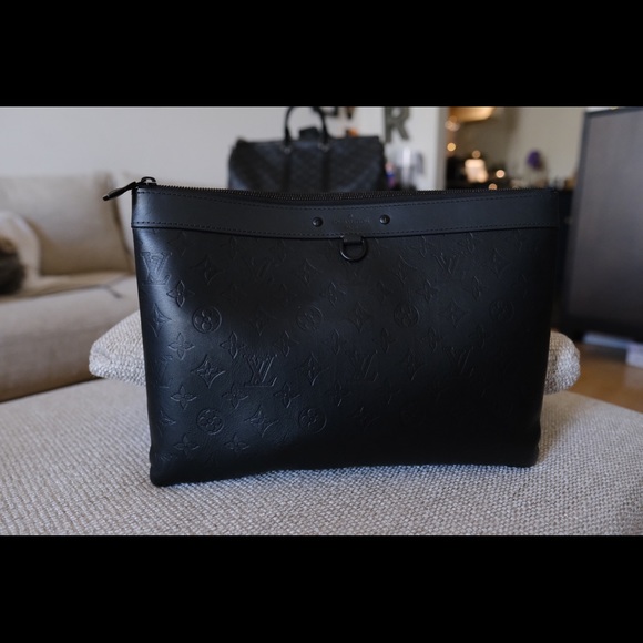 Louis Vuitton Pochette! - Picture 2 of 2